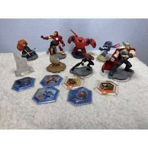 Disney Infinity 2.0 Figures And Pieces Lot Of 14 Items!!! Marvel, Stitch, Disney